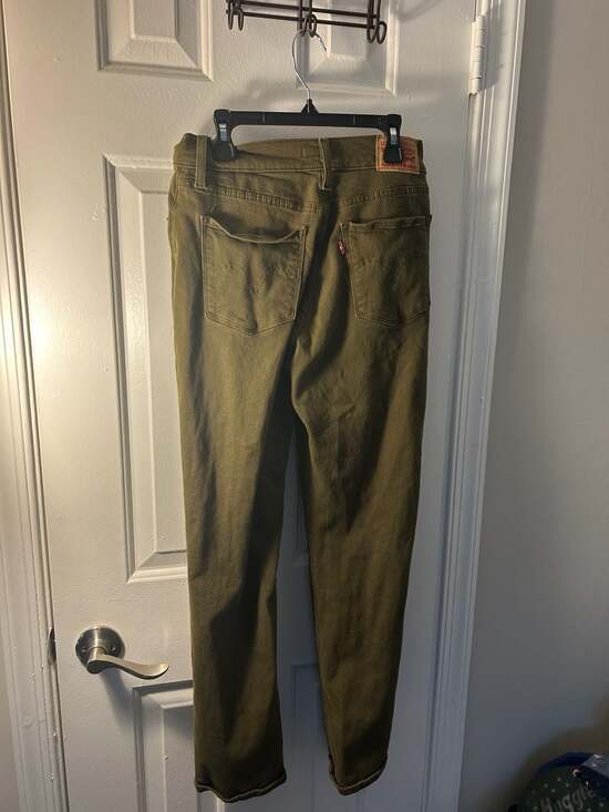 Levi's Women's Classic Straight Leg Jeans in Olive Green Size 4 - Picture 5 of 5